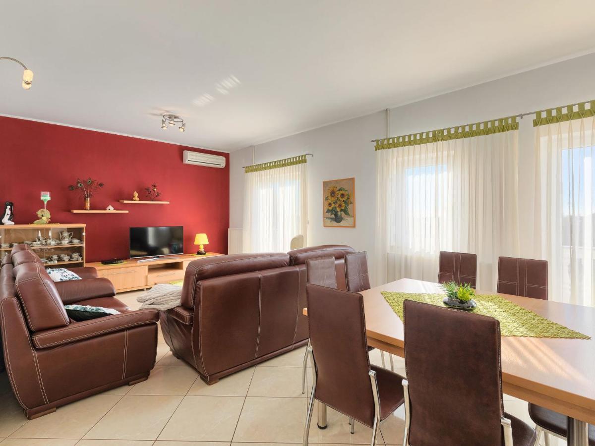 Apartment Laura By Interhome Galizana Exterior photo